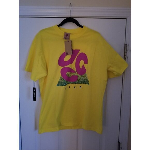 Nike MEN NRG ACG EVO LOGO TEE OPTI YELLOW ACTIVE FUCHSIA SIZE: MEDIUM - Picture 3 of 12